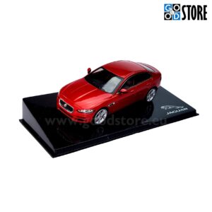 Jaaguar X760 sedaan 1:43 skaalas